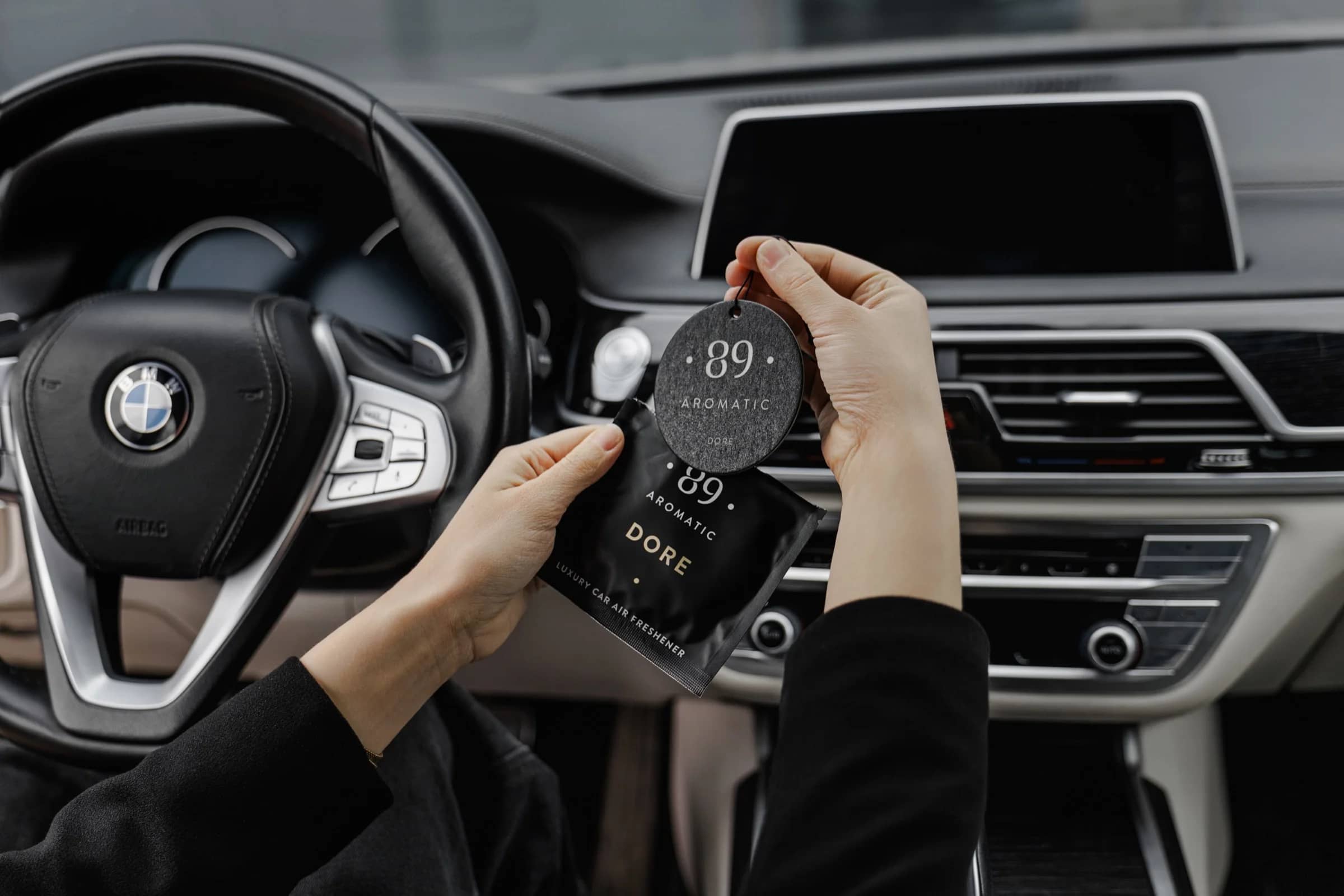 Odorizant auto din hârtie