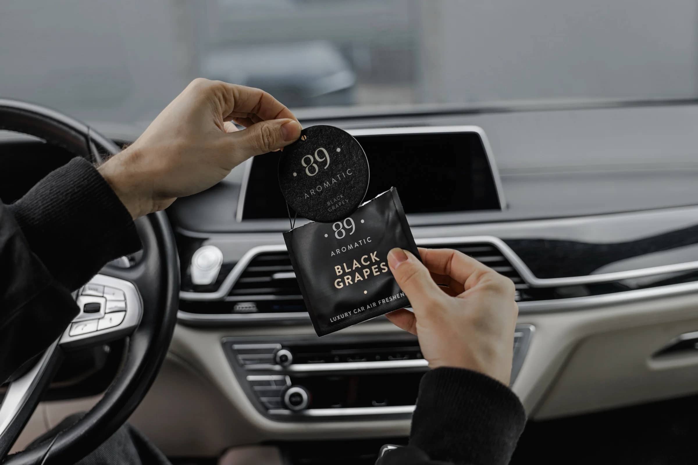 Odorizant auto din hârtie